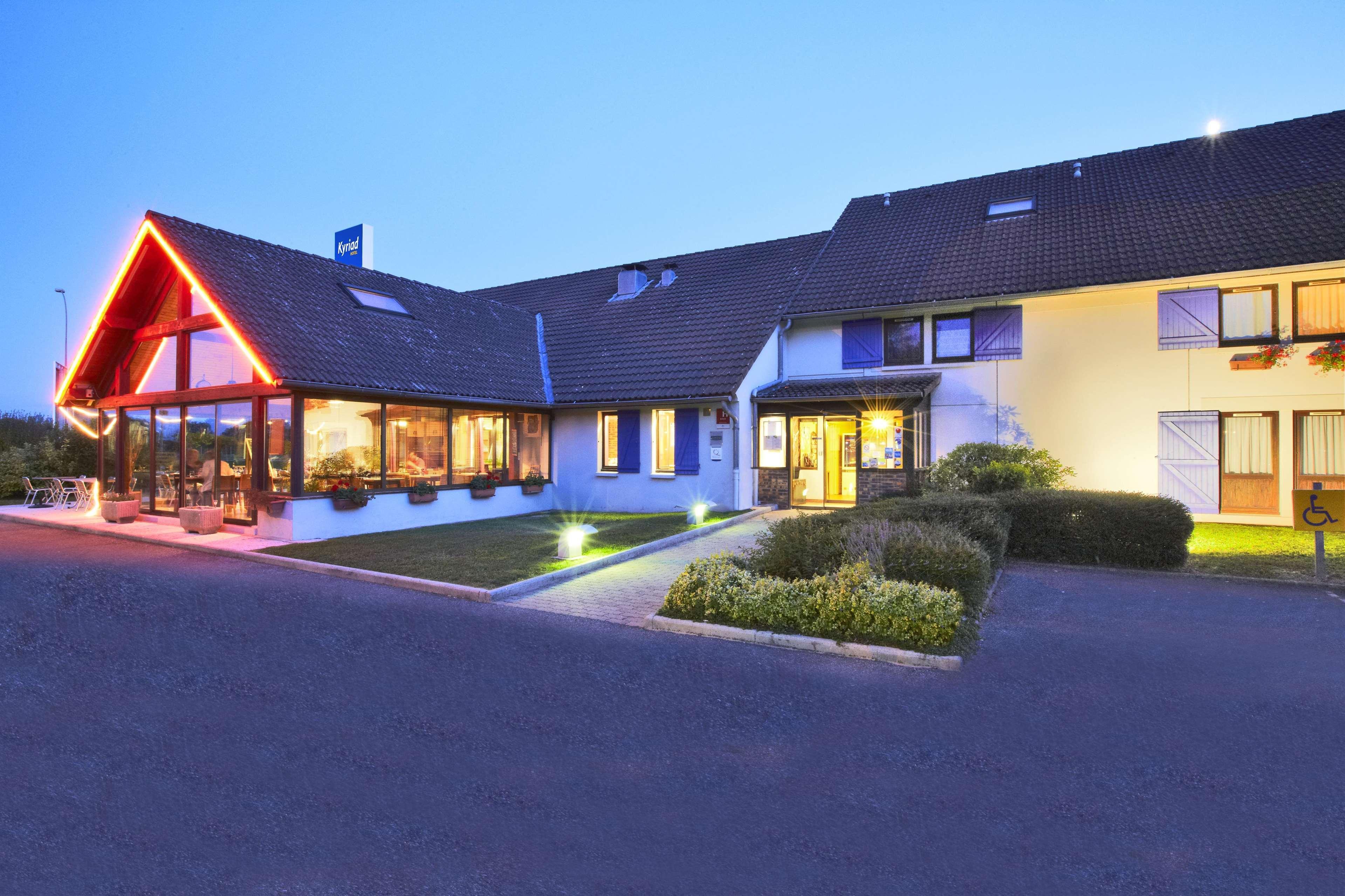 Kyriad Geneve St-Genis-Pouilly Saint-Genis-Pouilly Εξωτερικό φωτογραφία