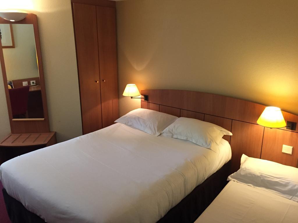 Kyriad Geneve St-Genis-Pouilly Saint-Genis-Pouilly Εξωτερικό φωτογραφία