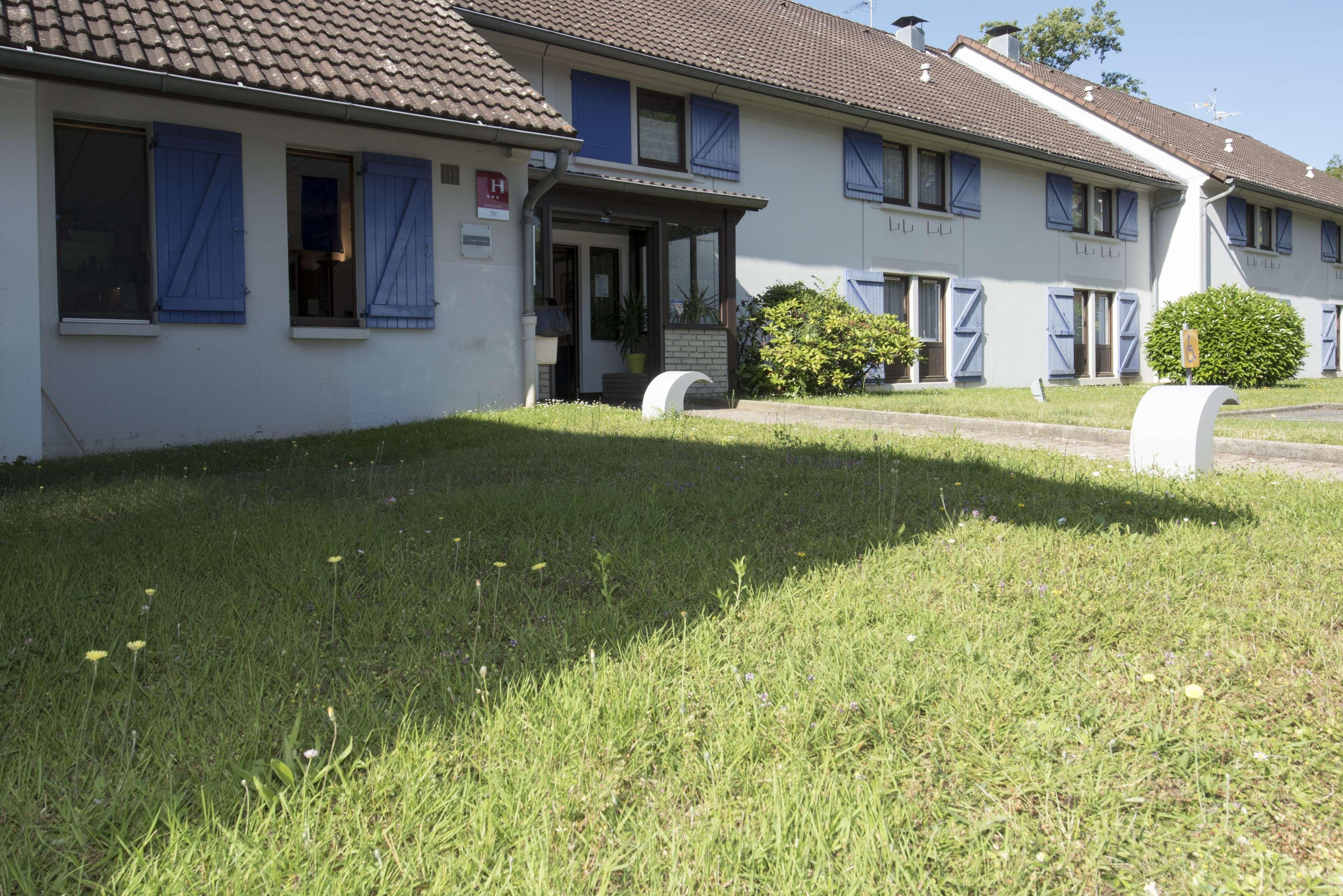 Kyriad Geneve St-Genis-Pouilly Saint-Genis-Pouilly Εξωτερικό φωτογραφία