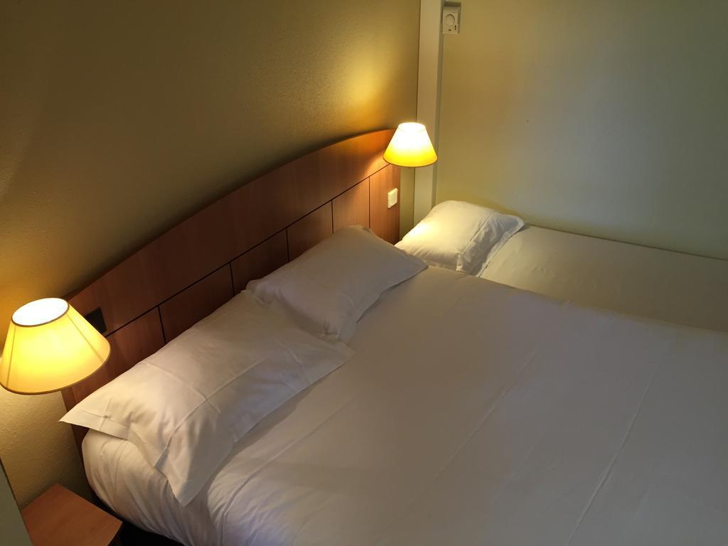 Kyriad Geneve St-Genis-Pouilly Saint-Genis-Pouilly Εξωτερικό φωτογραφία