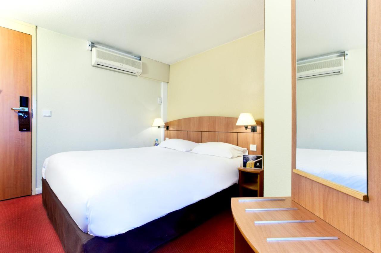 Kyriad Geneve St-Genis-Pouilly Saint-Genis-Pouilly Εξωτερικό φωτογραφία